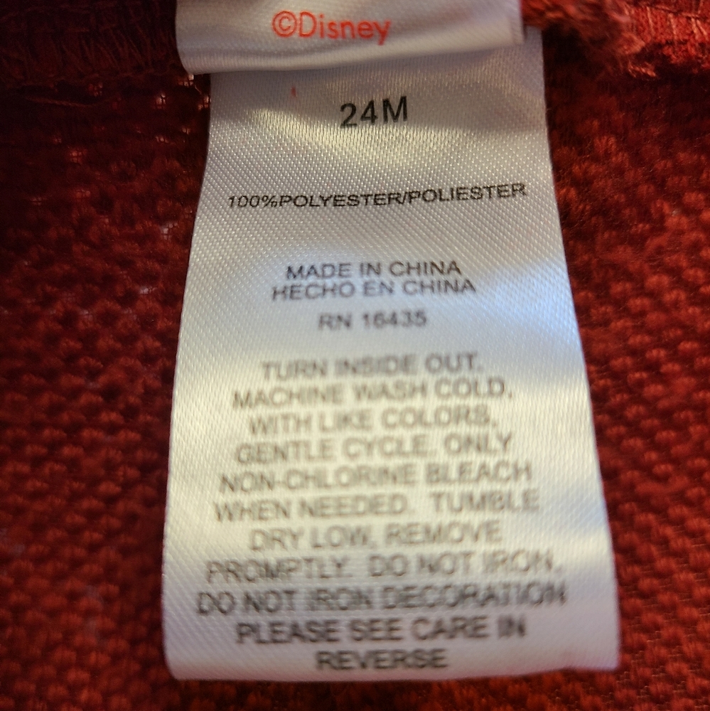 Clothes - Picture 3 of 4